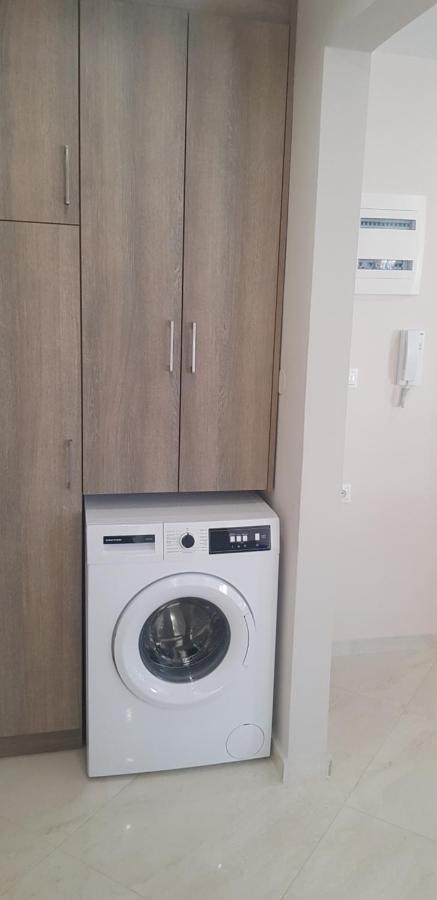 Harry'S Apartment Лефкими Екстериор снимка