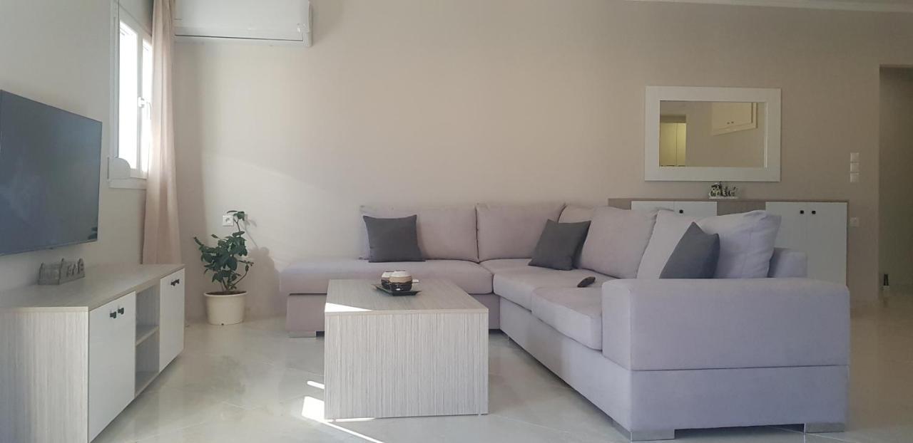 Harry'S Apartment Лефкими Екстериор снимка