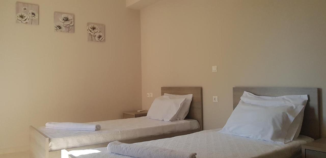Harry'S Apartment Лефкими Екстериор снимка