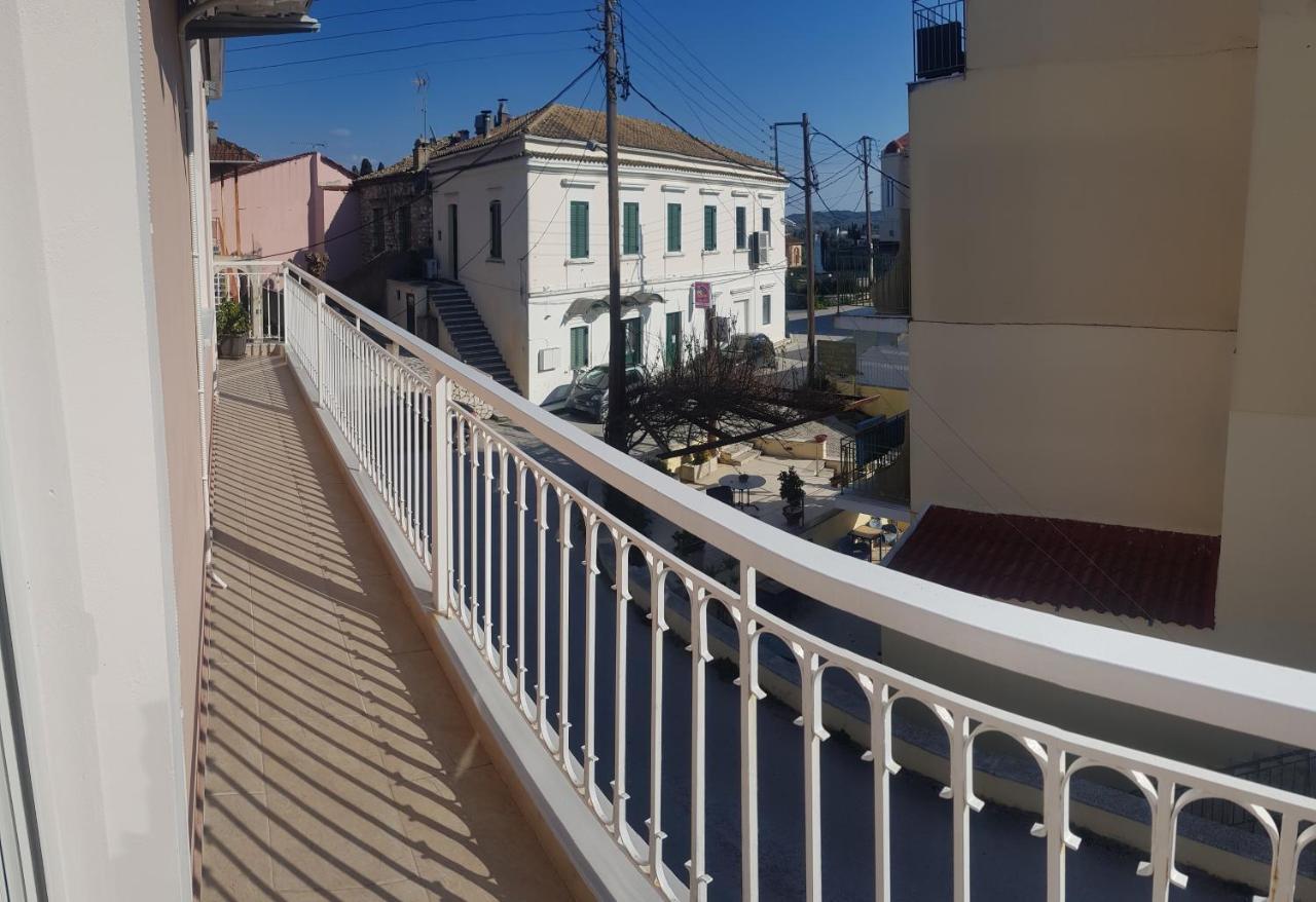 Harry'S Apartment Лефкими Екстериор снимка