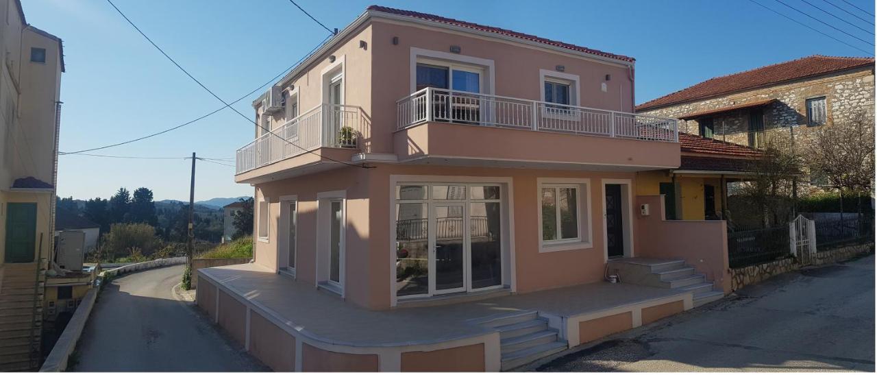 Harry'S Apartment Лефкими Екстериор снимка