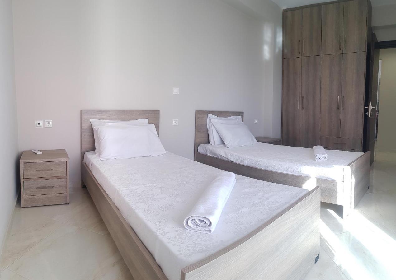 Harry'S Apartment Лефкими Екстериор снимка