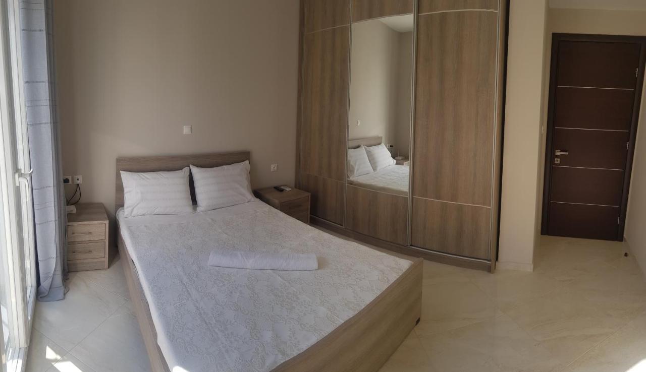Harry'S Apartment Лефкими Екстериор снимка